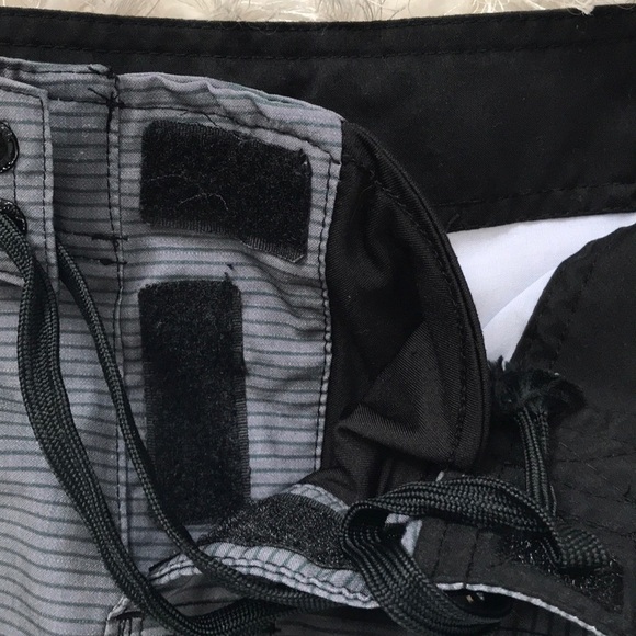 Swim trunks , 28 waist - Picture 5 of 6